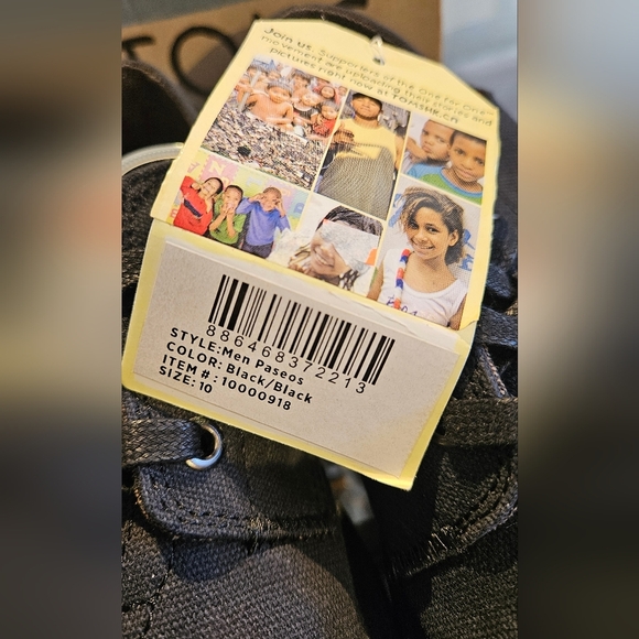 TOMS, MEN SIZE 10 - Picture 8 of 15